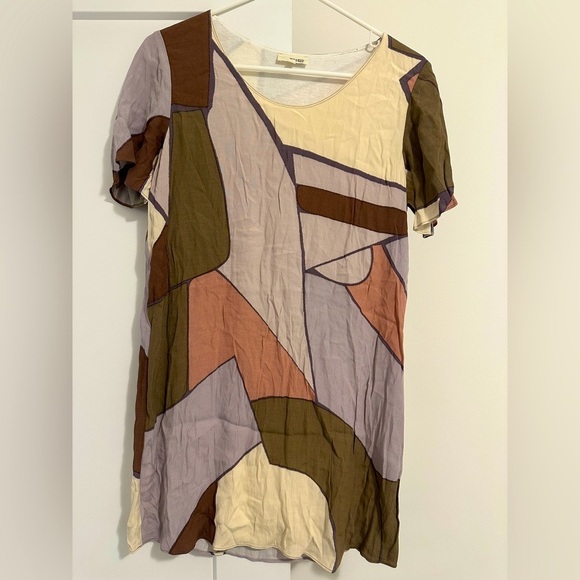 Wilfred Dresses & Skirts - Aritzia Wilfred Tiegan Desert Abstract Print Short Sleeve Shift Dress Size Small